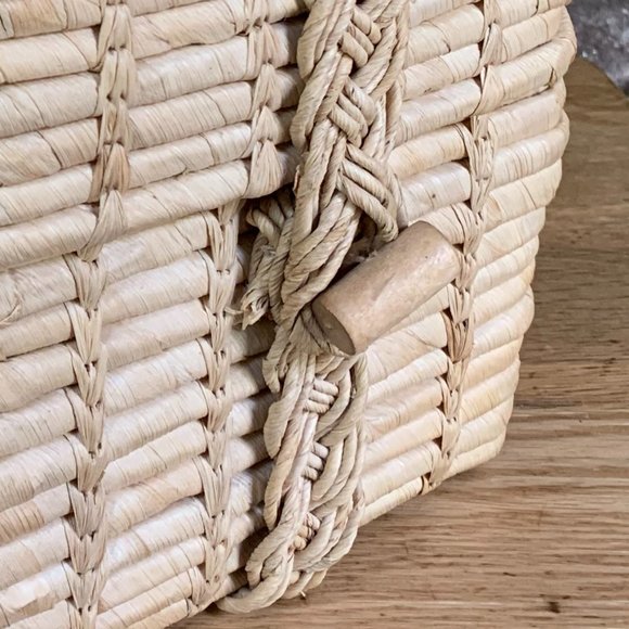 Large Hexagon Wicker Basket Lid Wood Toggle Boho Storage Seagrass Coiled - Picture 8 of 10